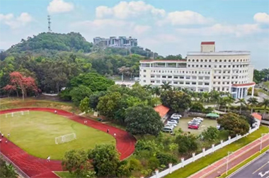 珠海国际学校（ZIS）